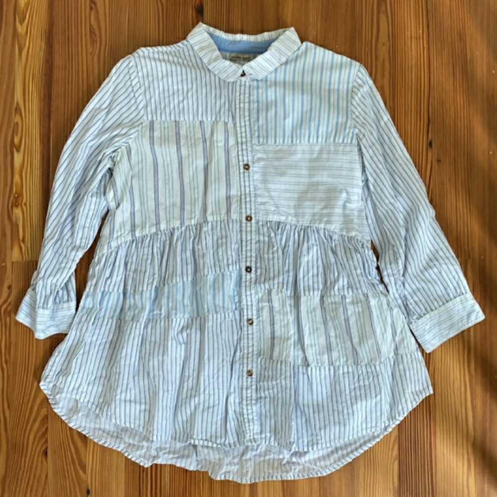 HOLDING HORSES Light Blue and White Striped Button-Down Shirt